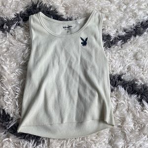Crop top.
